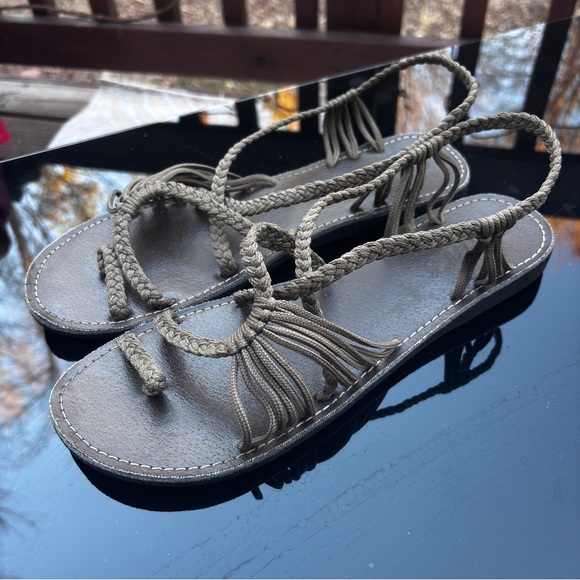 Plaka Taupe Sandals Size 11 - Picture 5 of 7
